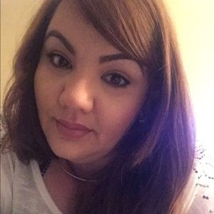 Meet your Posher, Emely